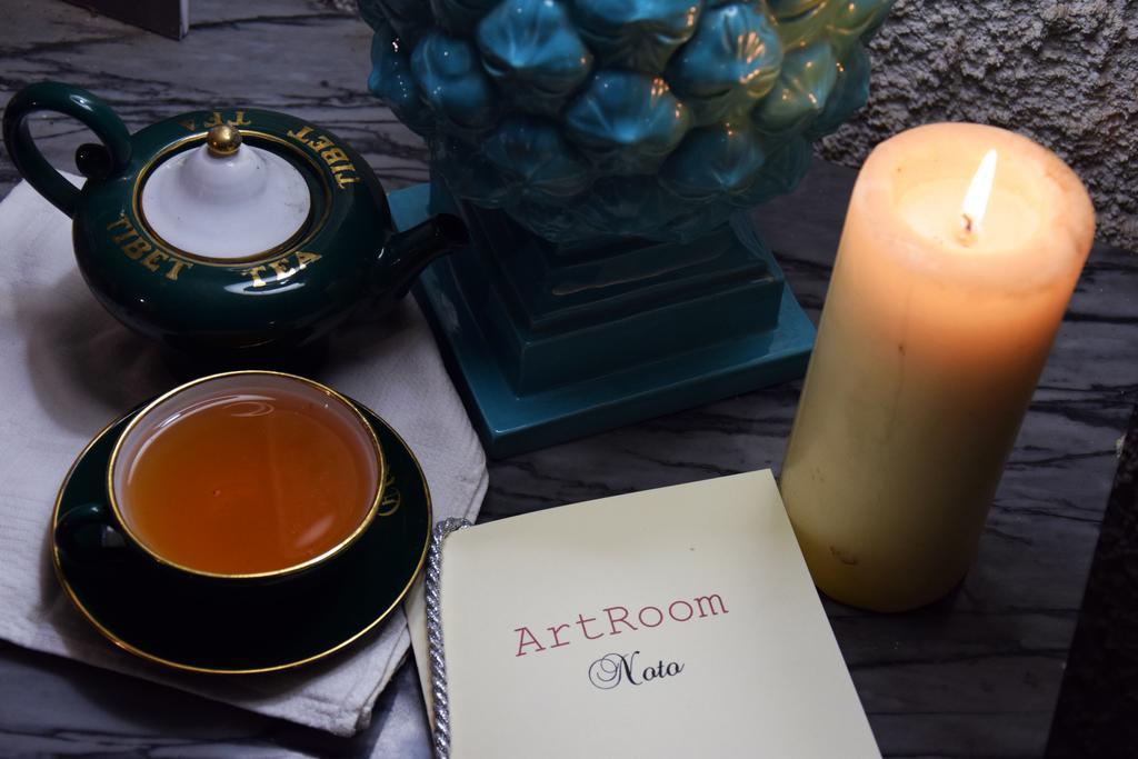 Artroom Garden Noto Bagian luar foto