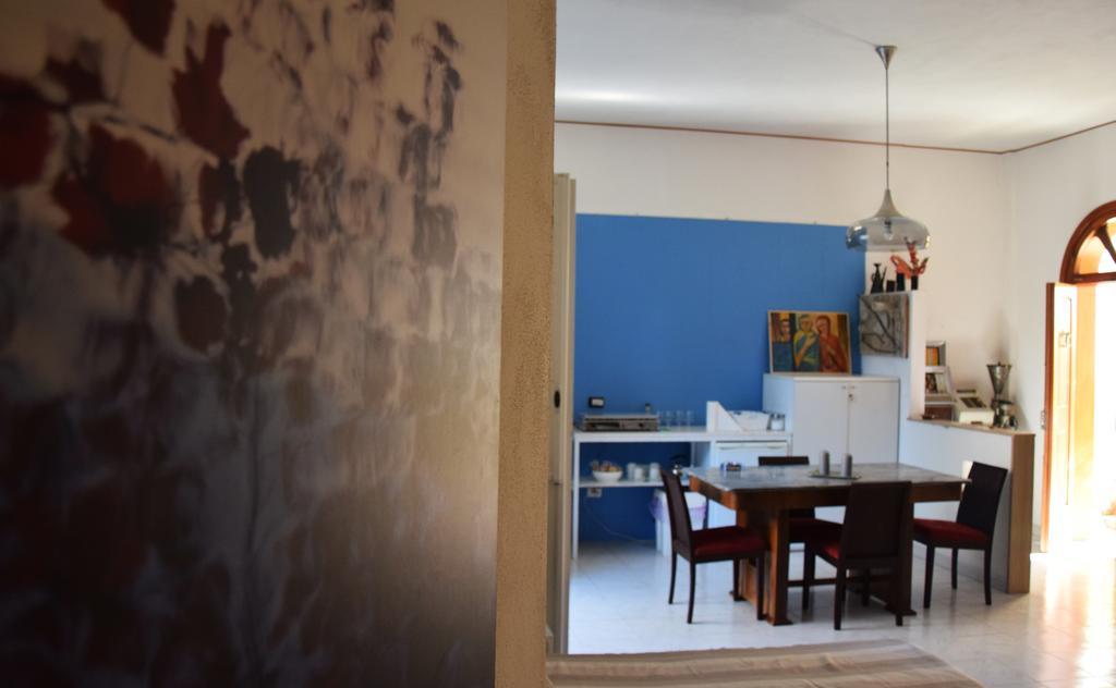 Artroom Garden Noto Bagian luar foto